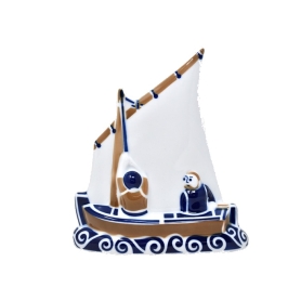 Latin sailboat scultpure