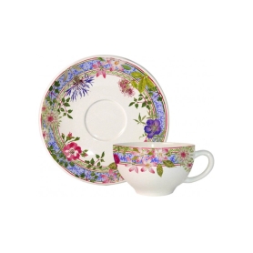 2 tazze colazione con piatti