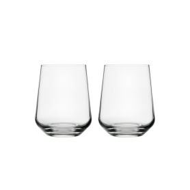 2 water tumblers