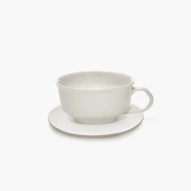 6 tea cups with saucers